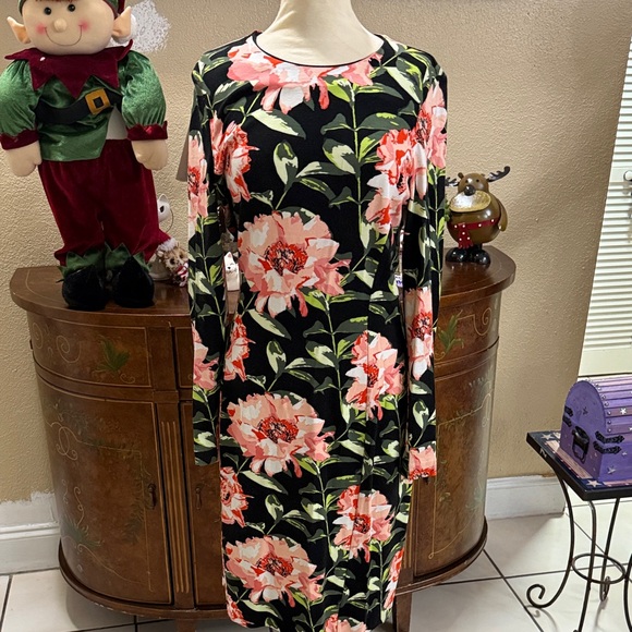 H&M Dresses & Skirts - H&M Black Long Sleeve Dress
